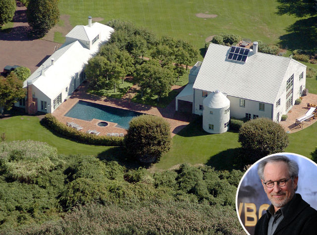 CELEBRITY HOMES IN THE HAMPTONS