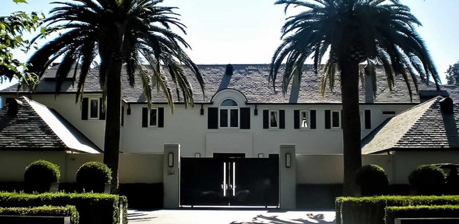 Home in Beverly Hills (7)