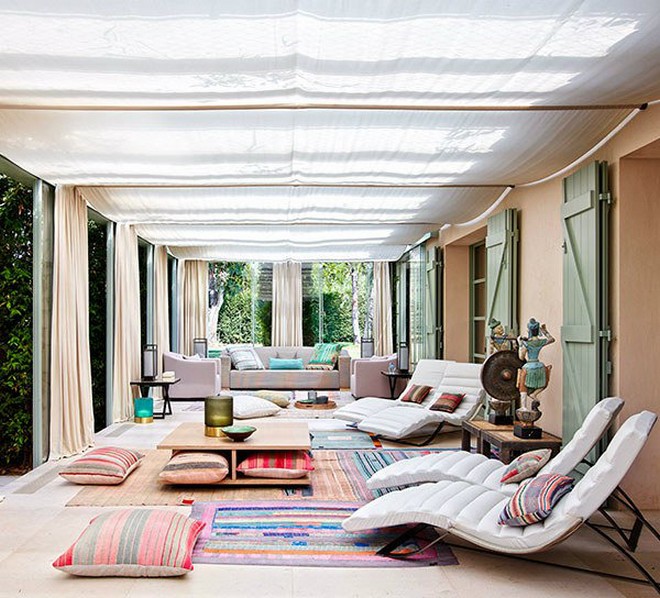 Celebrity Homes Inside Giorgio Armani's Saint-Tropez Tropical Masion (8)