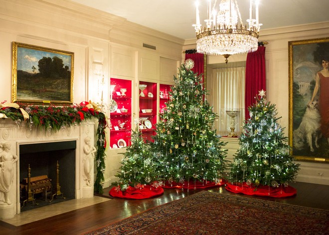 astonishing-white-house-holiday-decorations-2016-9
