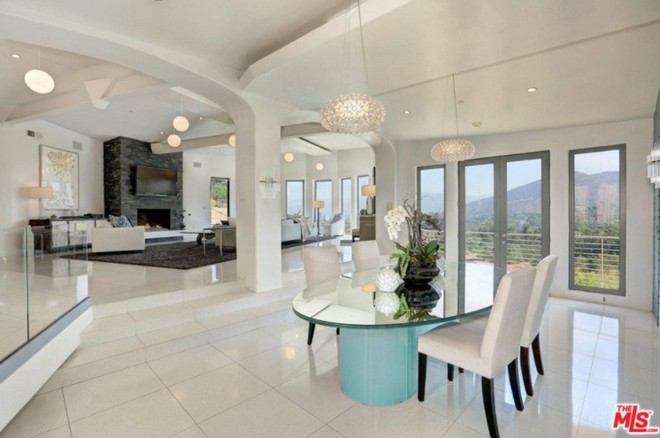 Celebrity News Kathy Griffin's is Selling Hollywood Hills Home