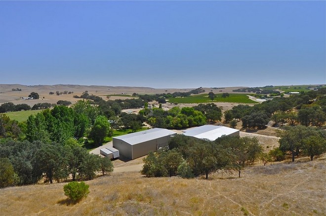 Celebrity Homes Debbie Reynolds's California Ranch in Auction (1)