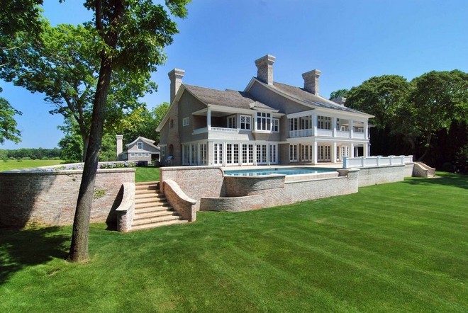 Celebrity News Beyoncé and Jay-z's House in the Hamptons (1)