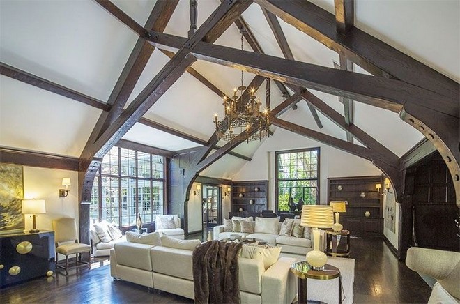 Reese Witherspoon and Ryan Philippe's Are Selling Bel Air Estate (1)