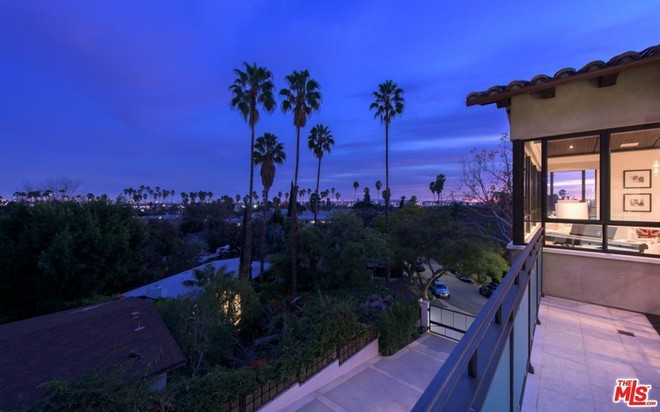 Why is Rihanna’s Hollywood Hills House Incredible