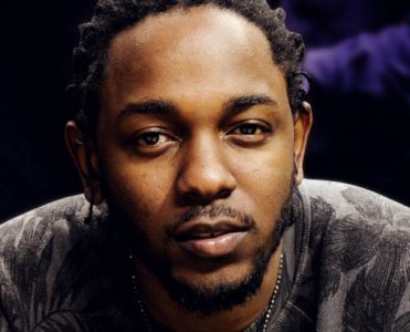 Grammy Winner Kendrick Lamar Relaxed In This California Villa (1)