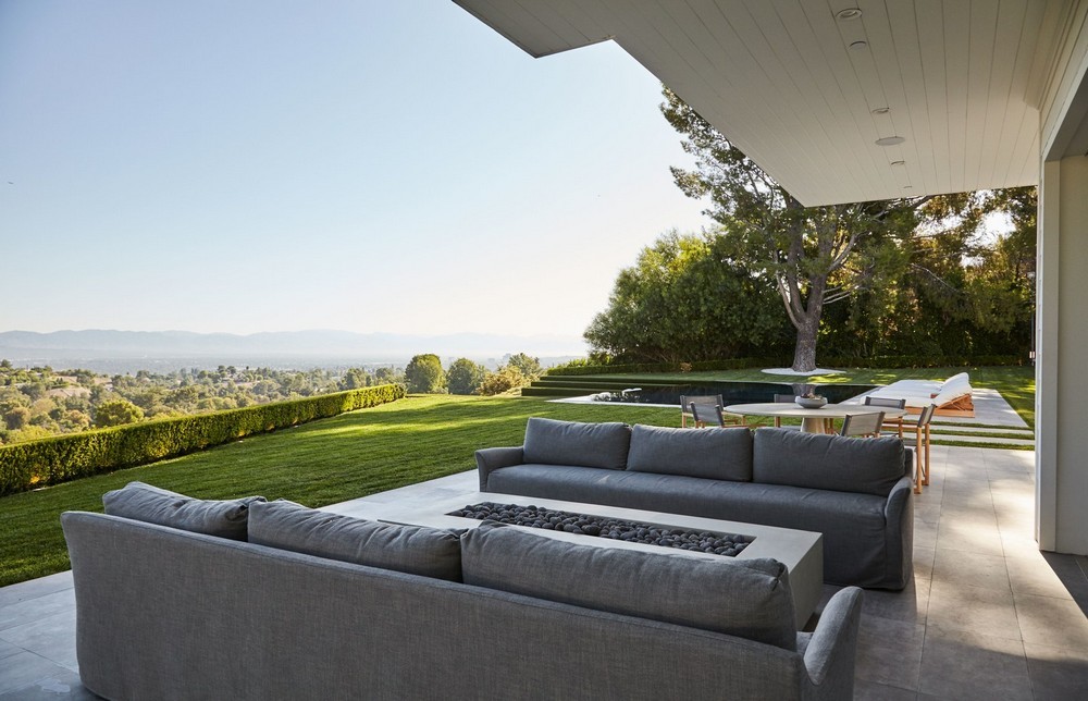 Midcentury Interiors in Scott Disick’s Hidden Hills Home (1)