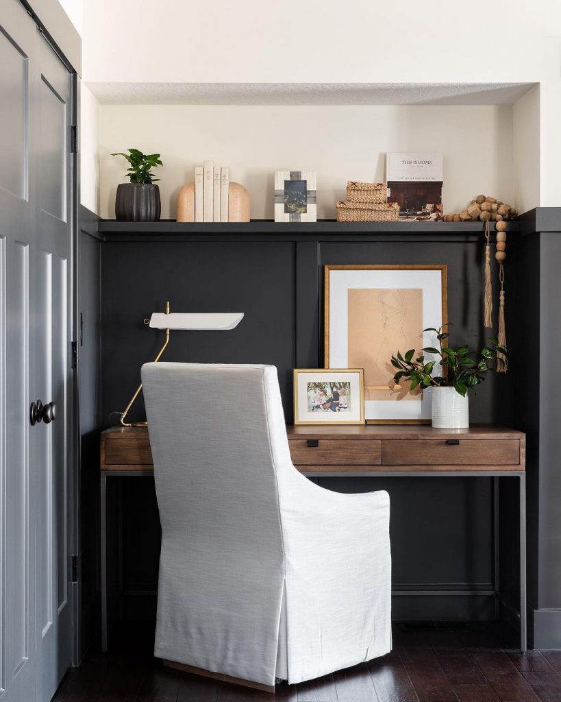 Pantone Color of The Year 2021 in Celebrity Homes (1)