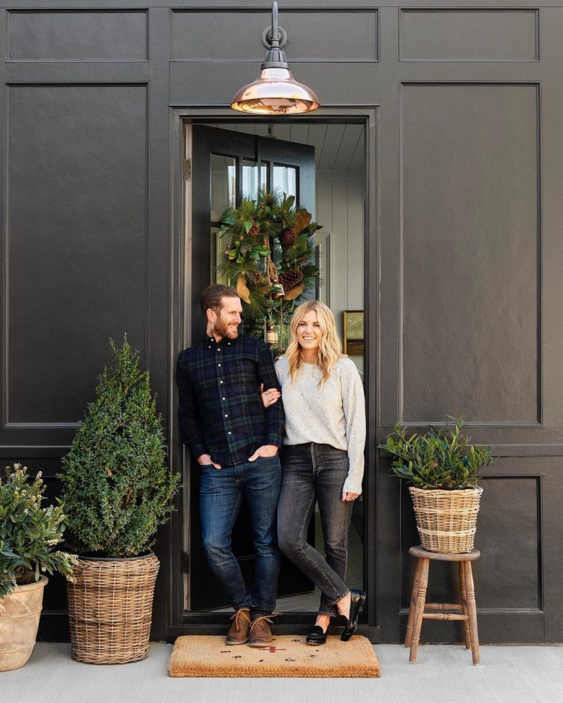 Pantone Color of The Year 2021 in Celebrity Homes (1)