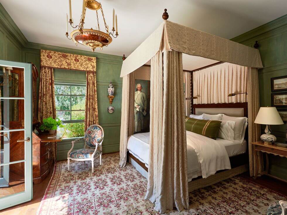 Obamas' Interior Designer Michael S. Smith New Project